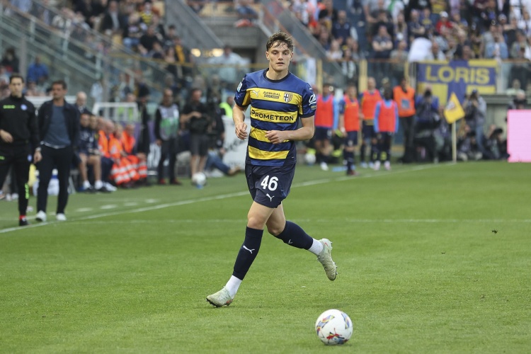 迪马济奥确认莱奥尼加盟利物浦达协议，转会费3500万欧