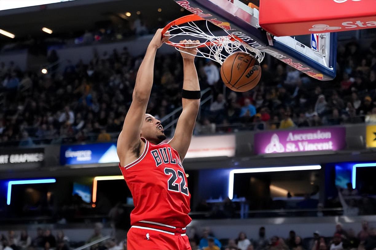 官方直播-接近与土耳其豪门完成签约，前湖人后场新星在NBA已经混不下去了