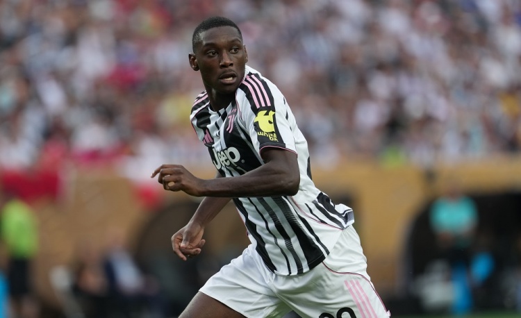 都体：尤文与巴黎就穆阿尼的转会深入谈判，这笔交易预计很快完成