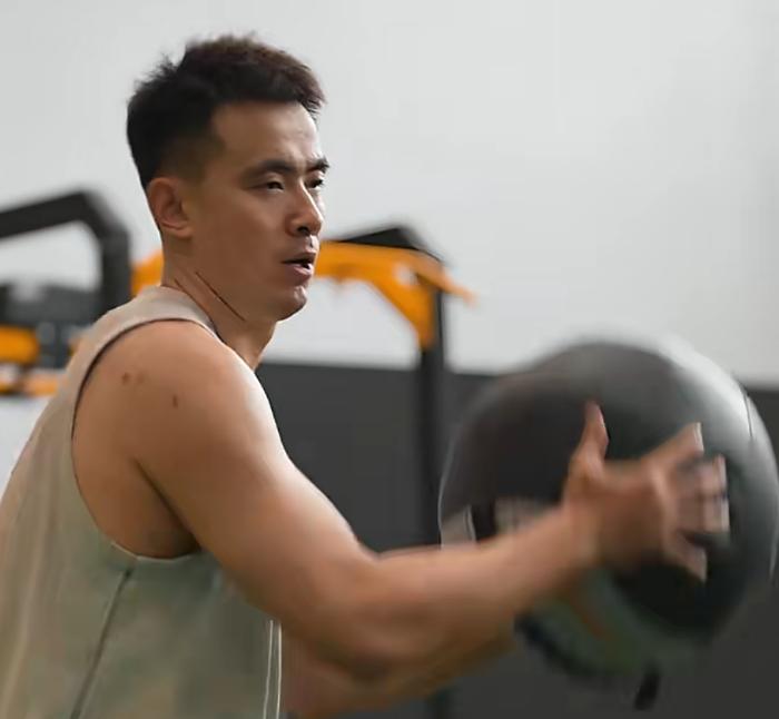 辽宁官宣！赵继伟已回国归队训练，强化体能，全力为全运会准备！