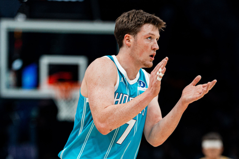 LOL全球总决赛2025-狂胜27分，近18战15胜NBA唯一！3点证明超级鱼腩蜕变成黑马非偶然